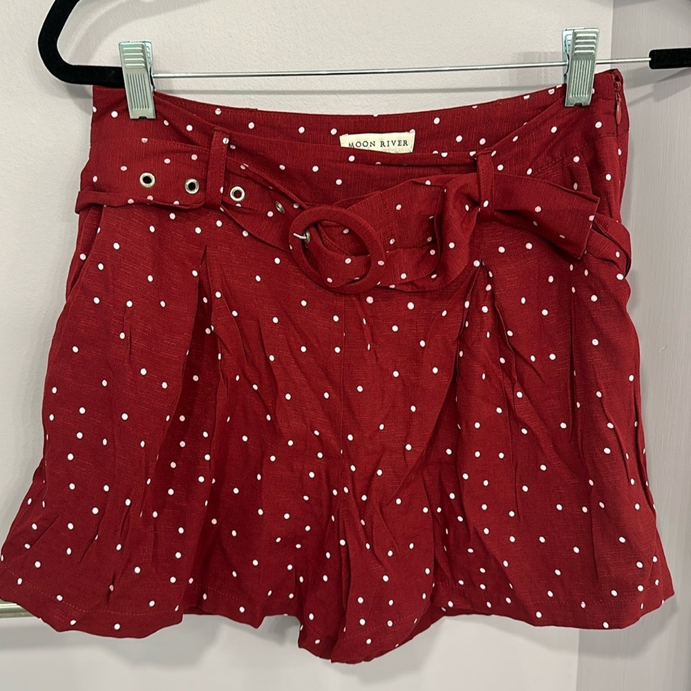 Moon river maroon polka dot shorts with belt